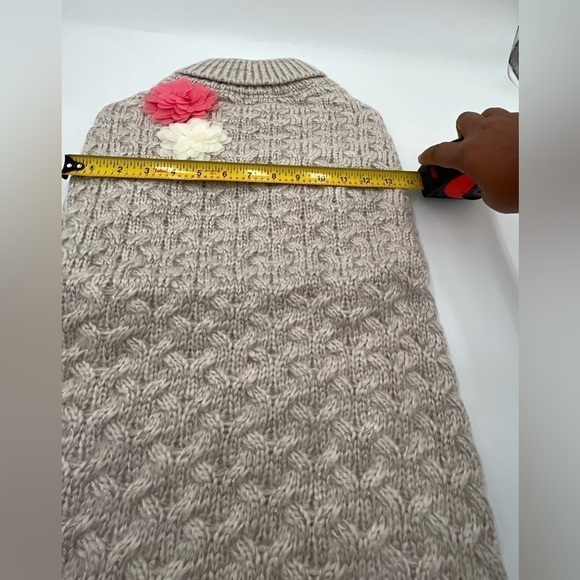 Top Paw Taupe/Silver Cable Knit Dog Sweater with Flowers XL NWT - Picture 7 of 10
